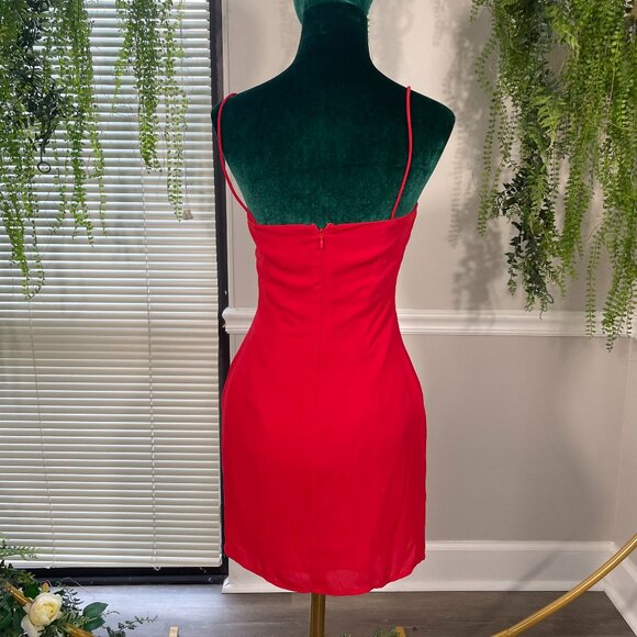 Superdown | Syrus Slit Mini Dress in Cherry - Picture 2 of 6